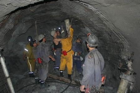 成都工程爆破中的危险因素分析以及应对工程爆破危险的措施